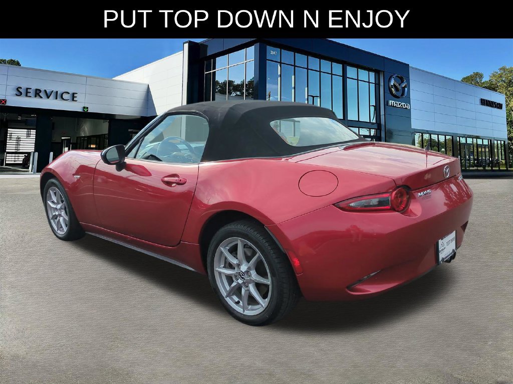 Used 2016 MAZDA MX-5 Miata Sport RWD image 6