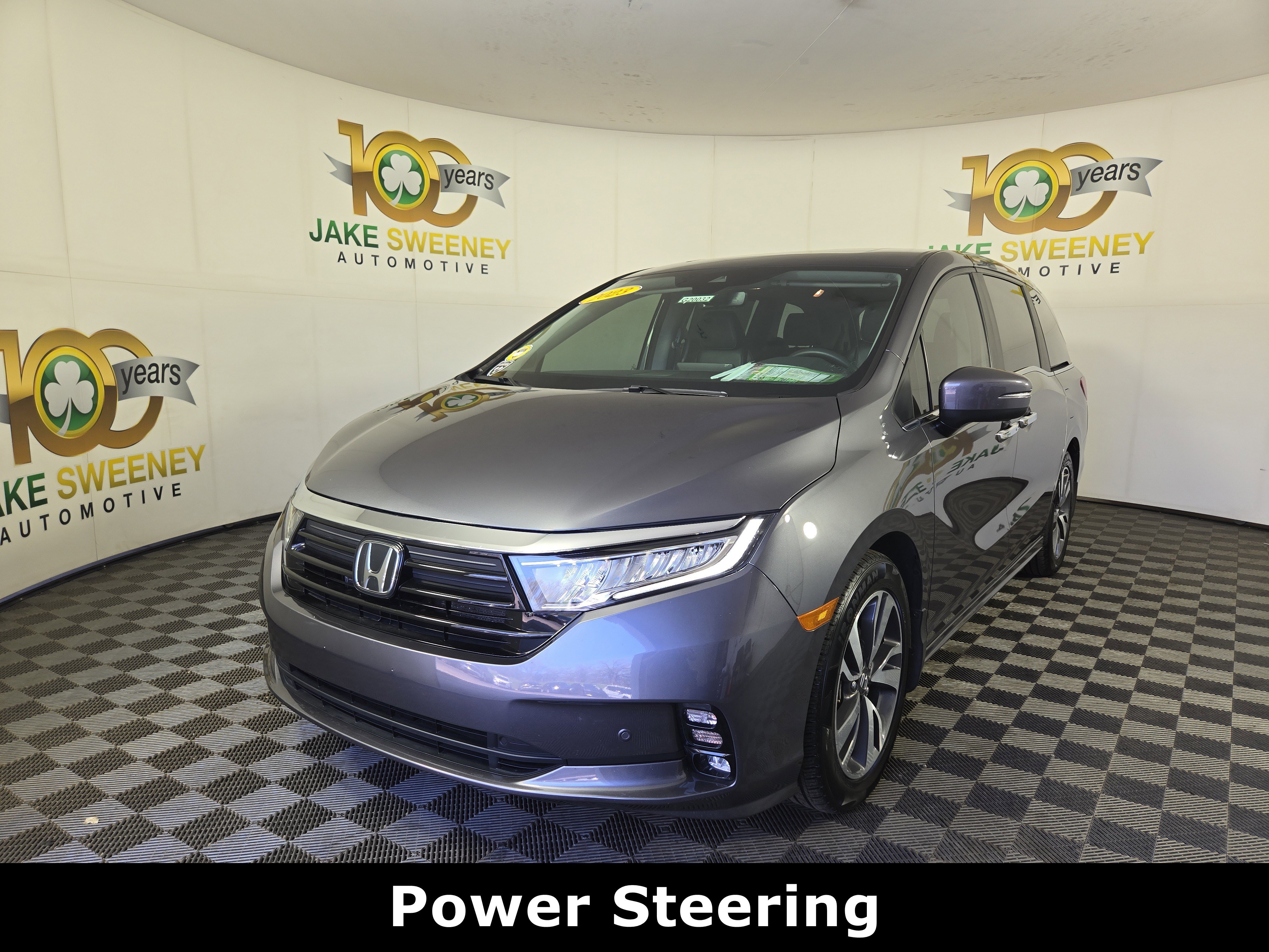 Used 2023 Honda Odyssey Touring image 3