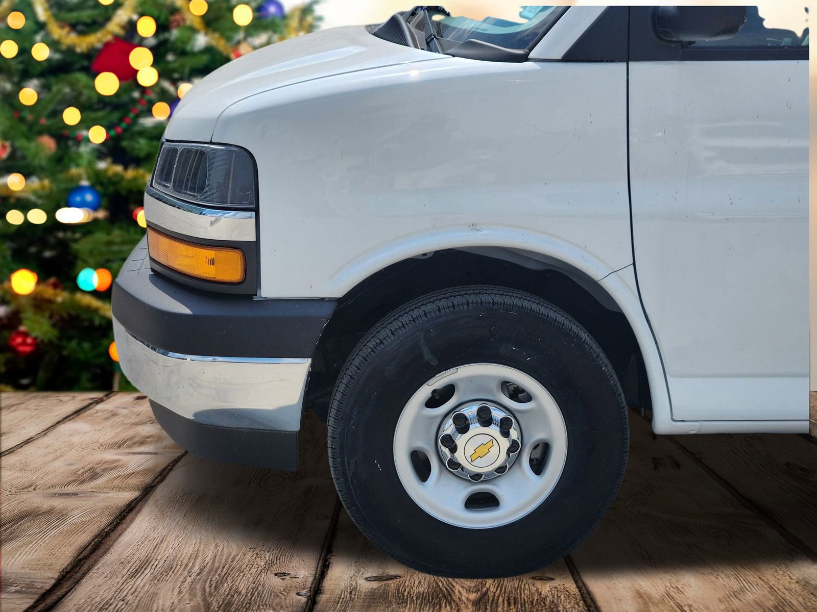 New 2024 Chevrolet Express 2500 image 10