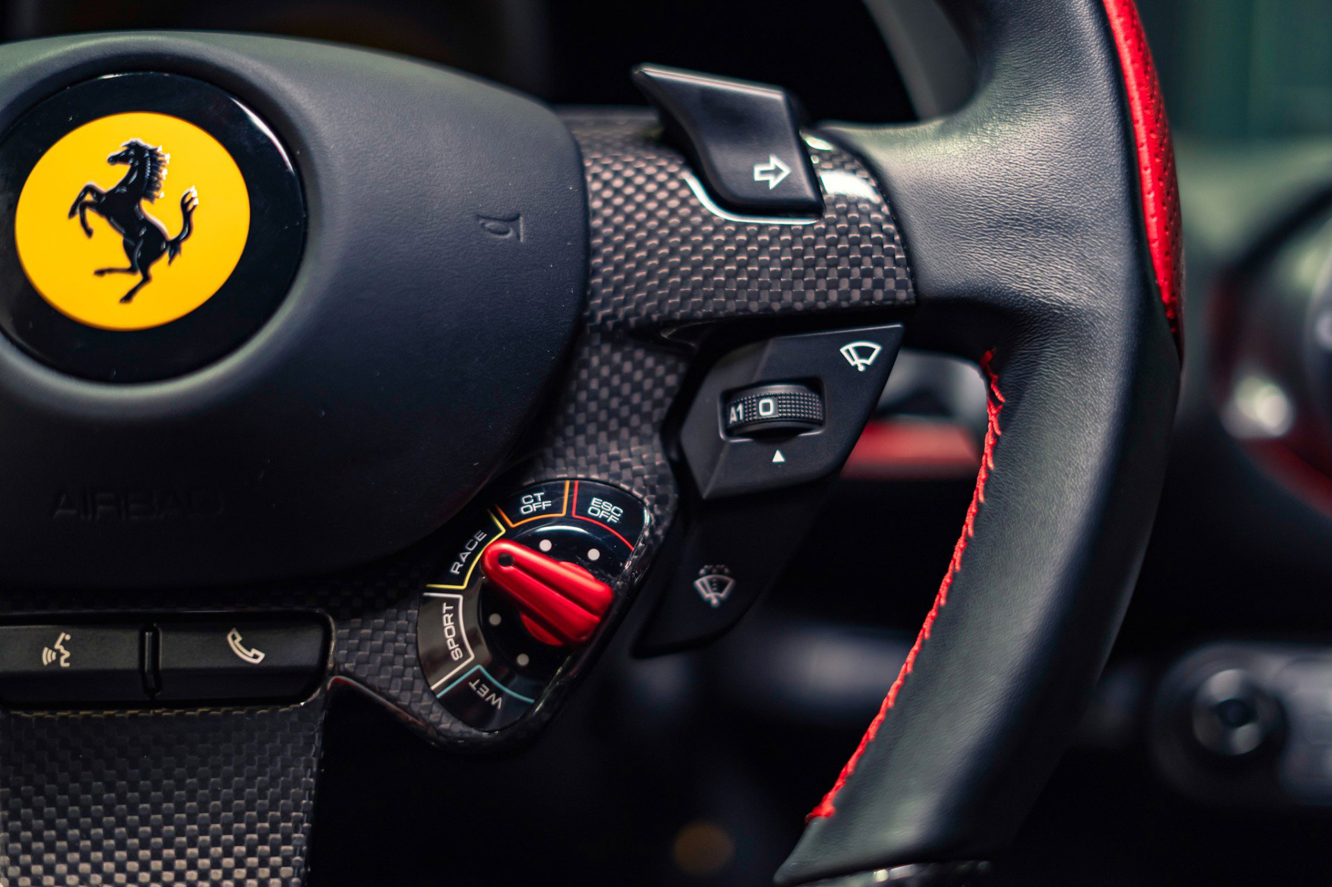 Used 2020 Ferrari 812 Superfast RWD image 38