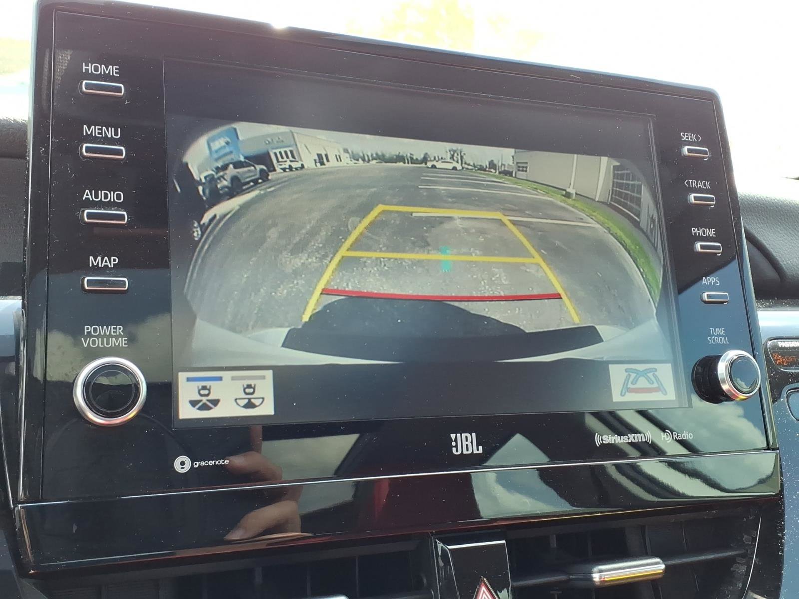 Used 2021 Toyota Camry XSE image 11