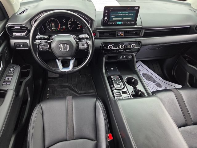 Used 2025 Honda Pilot EX-L image 12