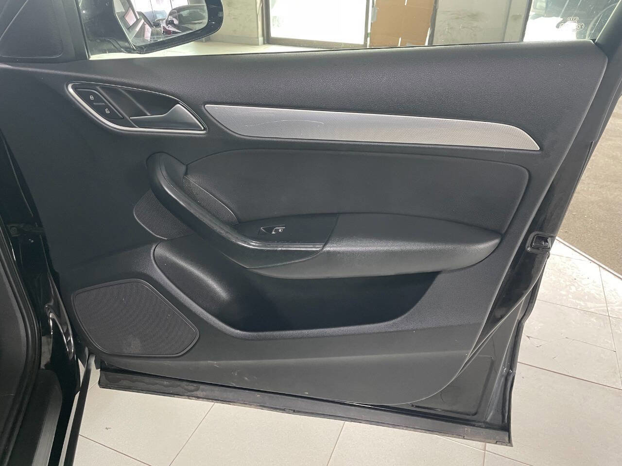 Used 2016 Audi Q3 2.0T Premium Plus image 29