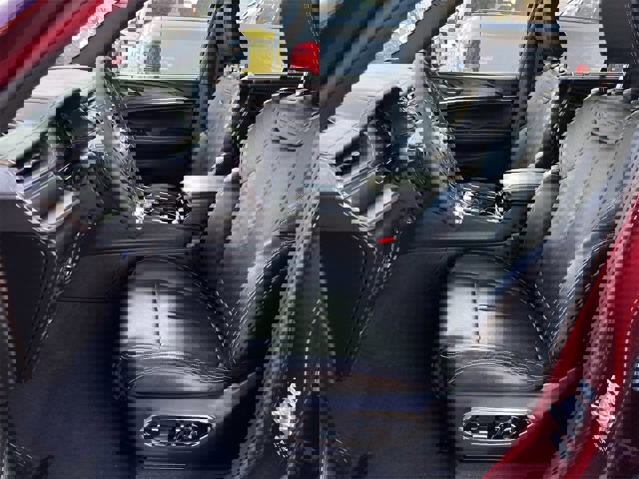 Used 2023 Jeep Grand Cherokee Overland w/ Luxury Tech Group IV image 22