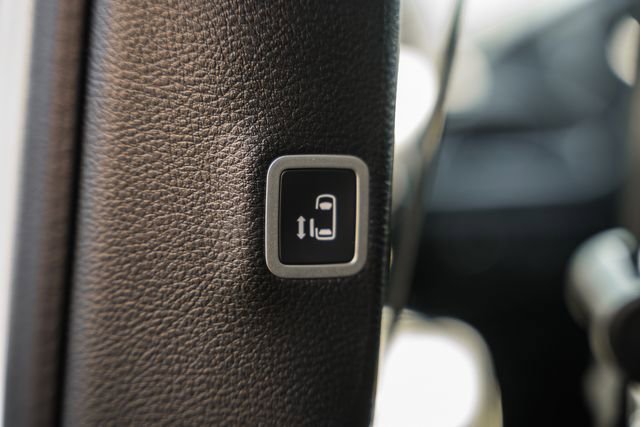 New 2026 Chrysler Pacifica Select image 40