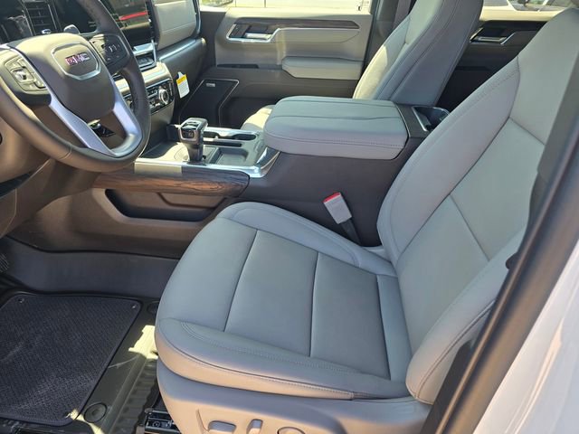 New 2026 GMC Sierra 1500 SLT image 17