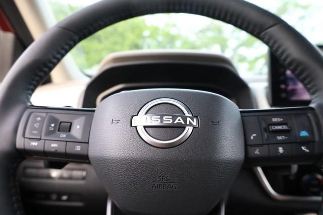 Certified 2025 Nissan Rogue SL w/ Tech Package AWD/4WD image 11