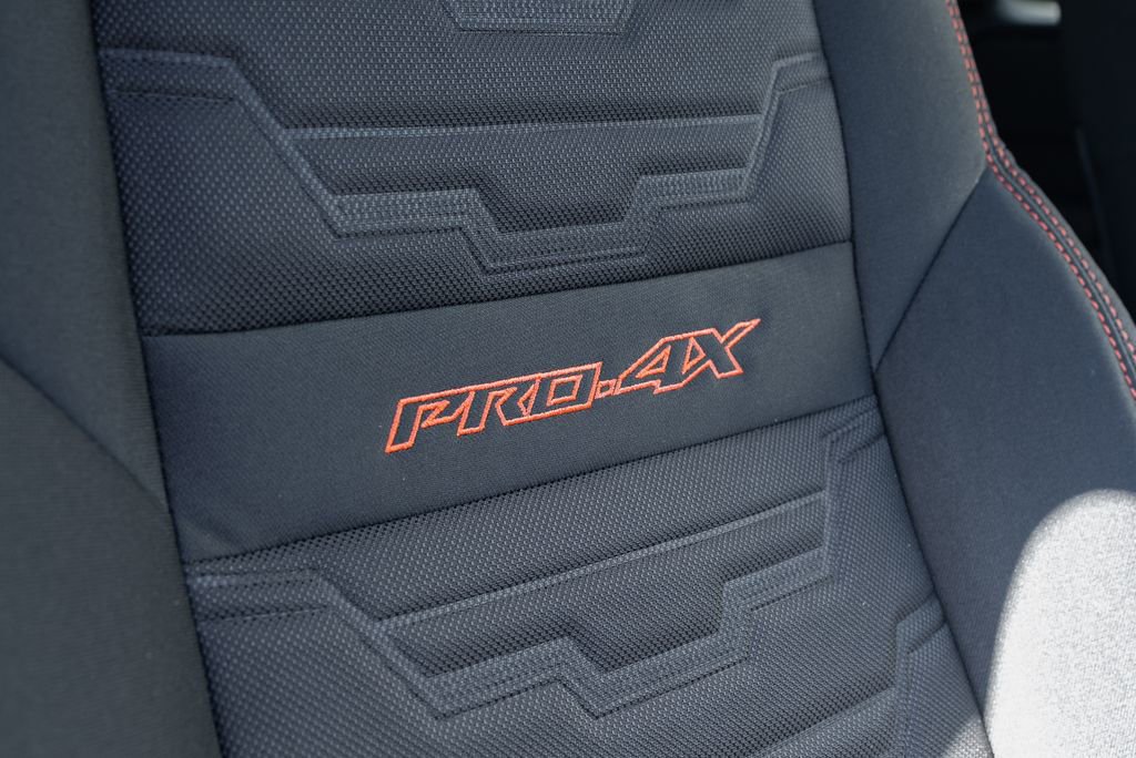 New 2026 Nissan Frontier PRO-4X w/ Pro-4x Convenience Package image 31