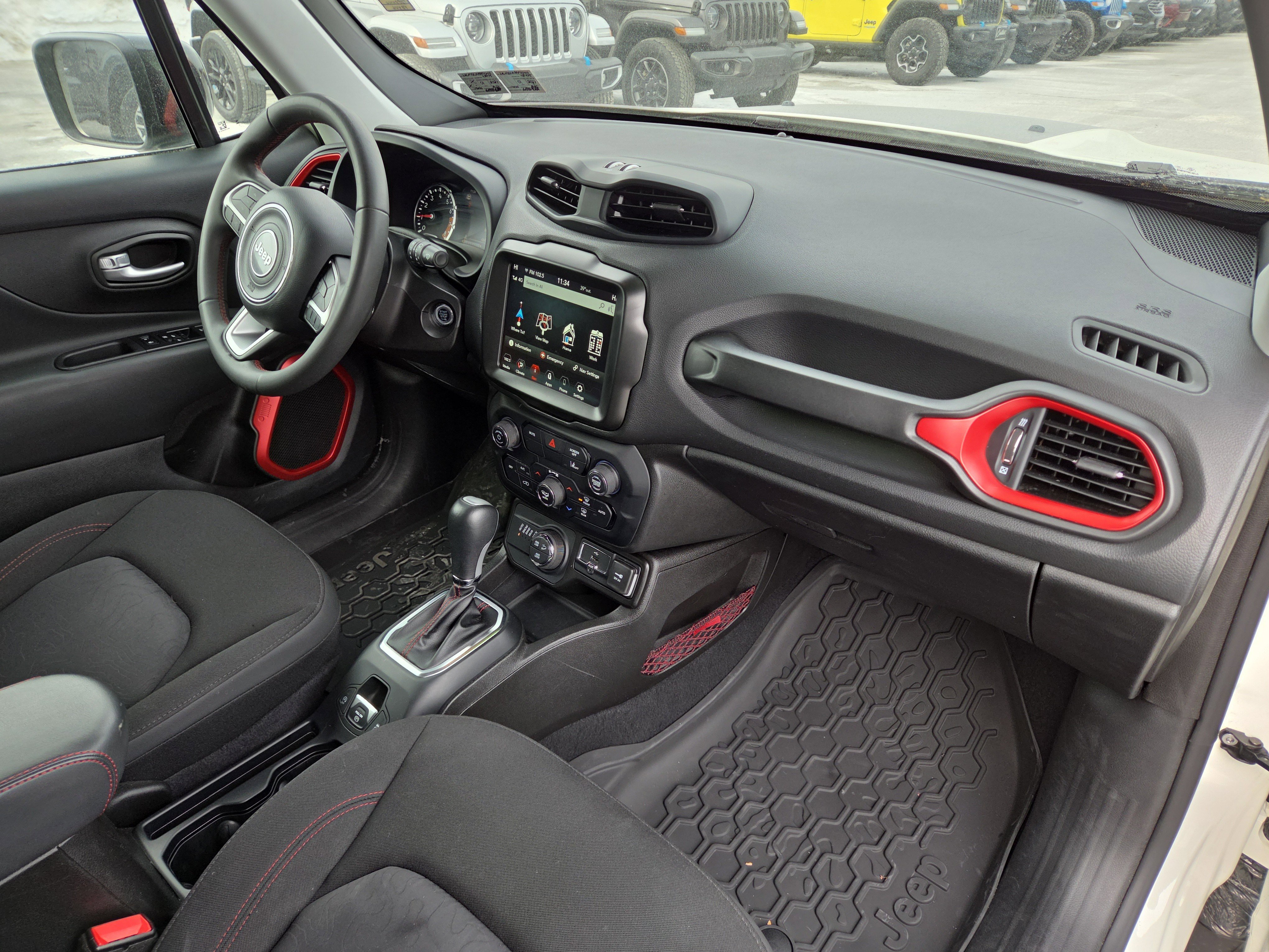 Certified 2023 Jeep Renegade Trailhawk AWD/4WD image 18