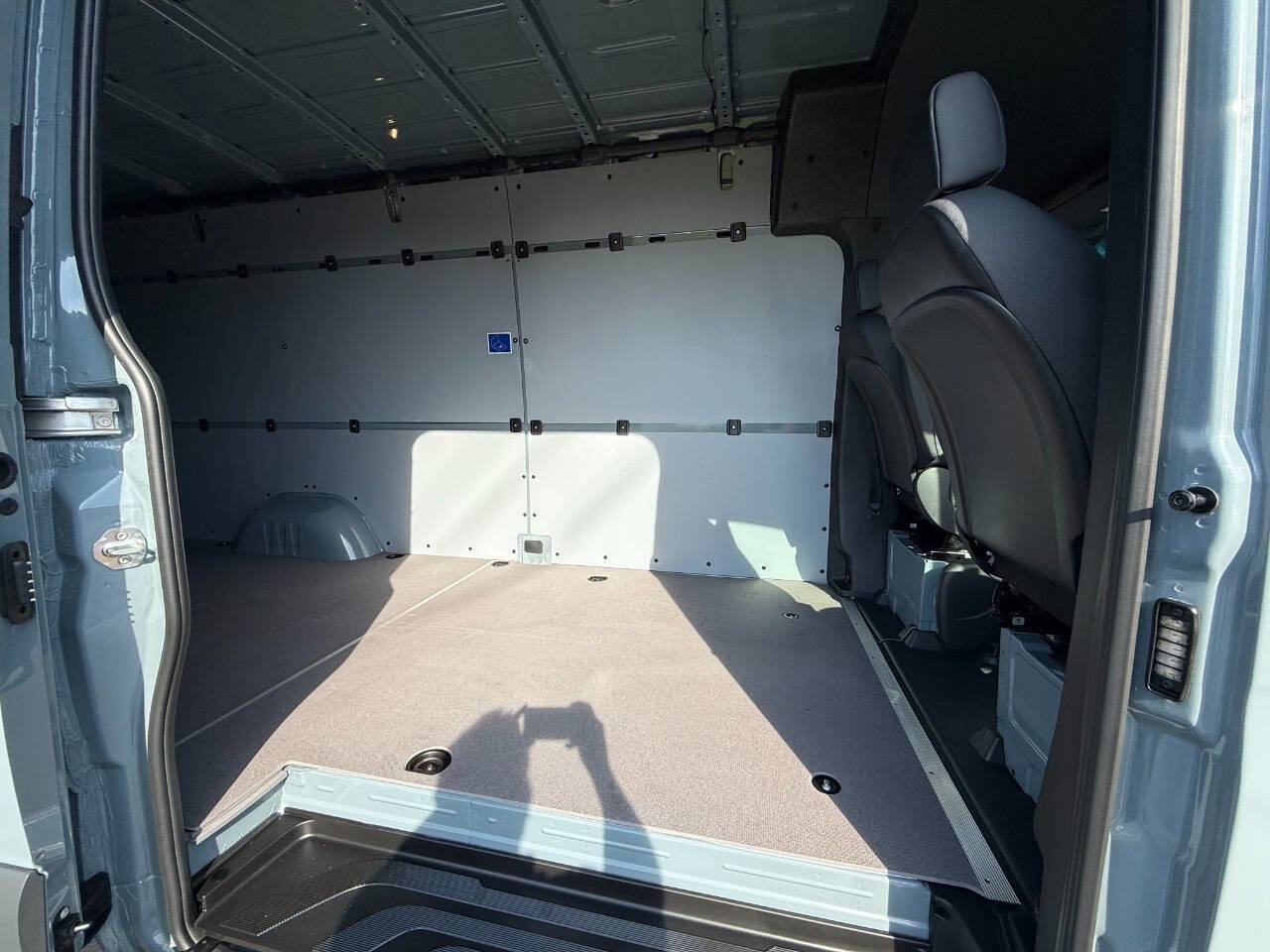 Used 2025 Mercedes-Benz Sprinter 2500 image 10