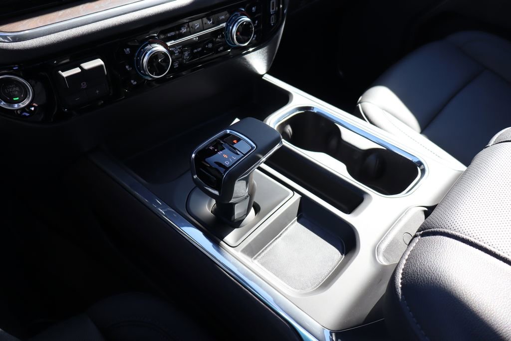 Used 2025 GMC Sierra 1500 SLT w/ SLT Premium Plus Package image 28