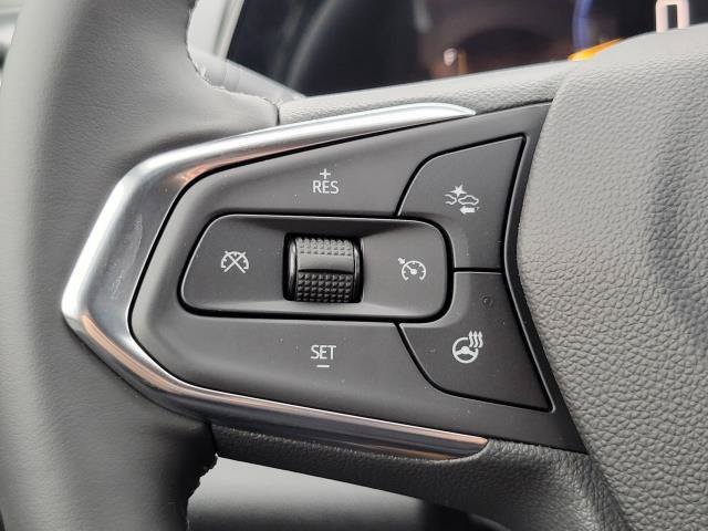 New 2026 Chevrolet Trax LT w/ Midnight Edition FWD image 15