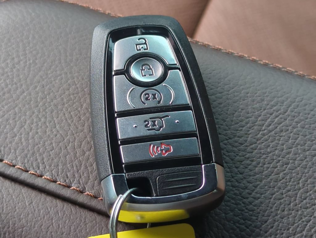 Used 2025 Ford Expedition Max King Ranch AWD/4WD image 34