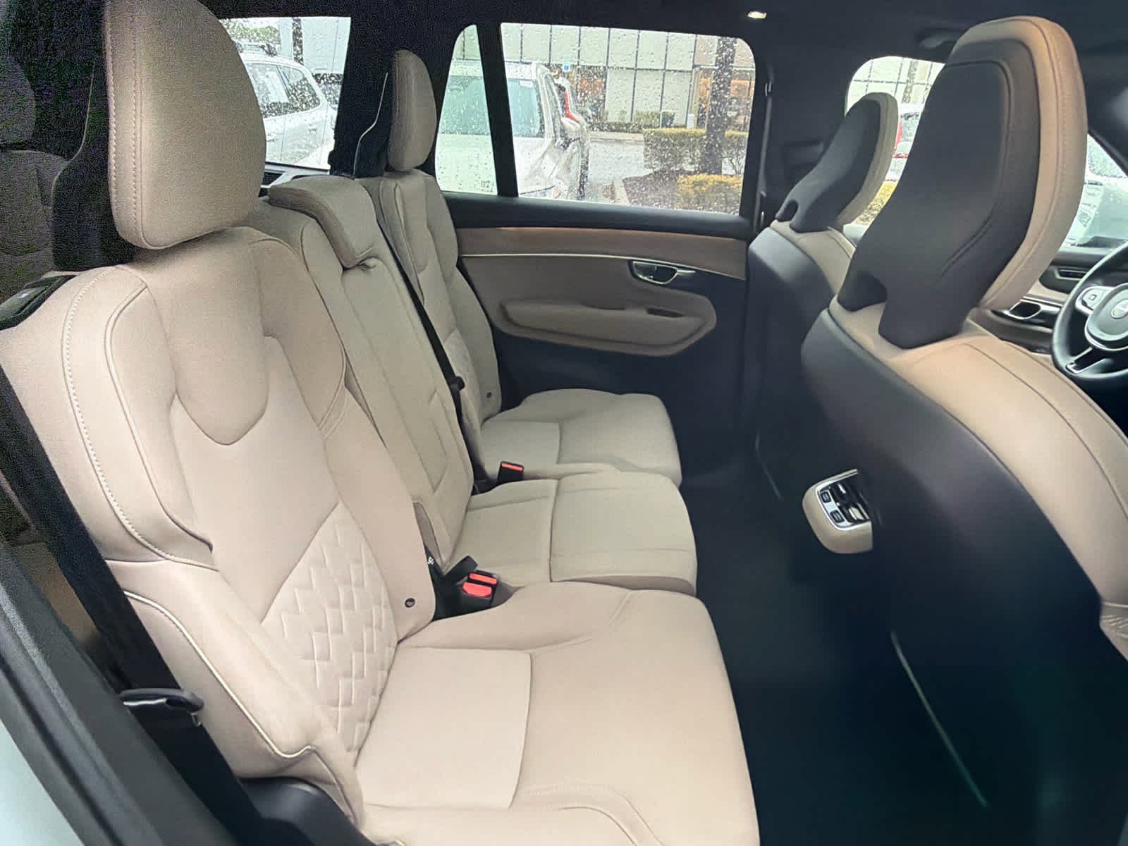 Used 2025 Volvo XC90 B5 Plus image 21