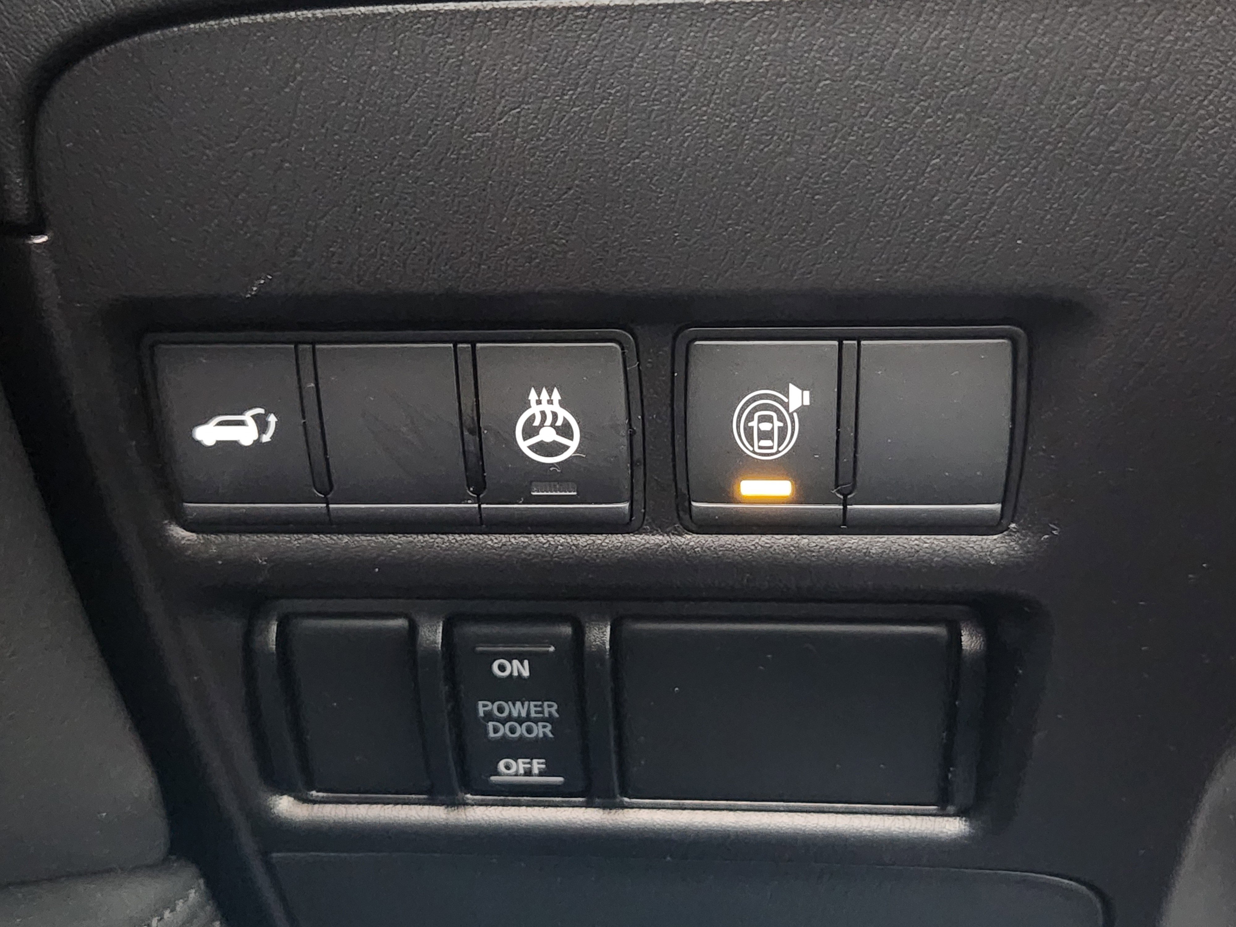 Used 2023 Nissan Armada SL w/ Captain's Chairs Package image 27