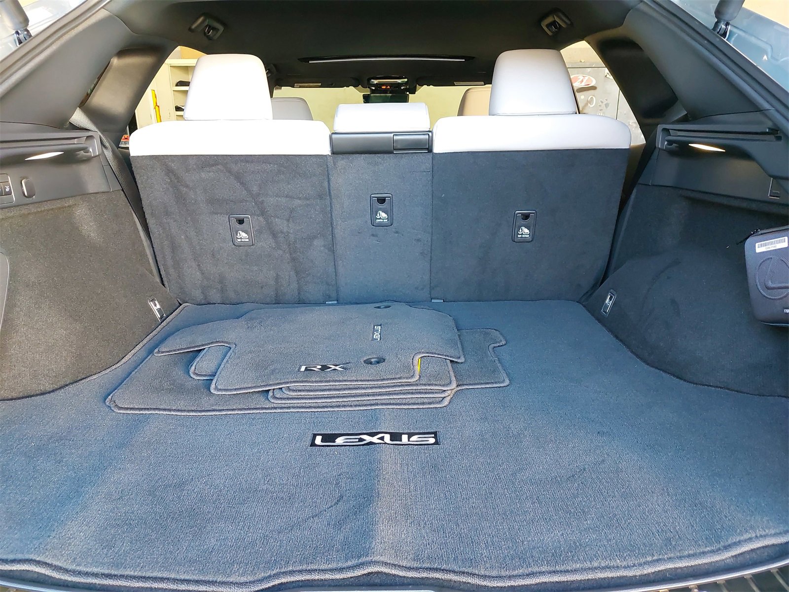 Used 2025 Lexus RX 350 Premium Plus image 12