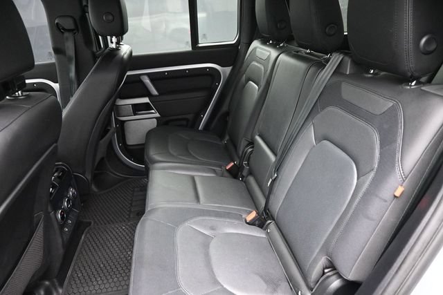 Used 2024 Land Rover Defender 130 X-Dynamic SE AWD/4WD image 17