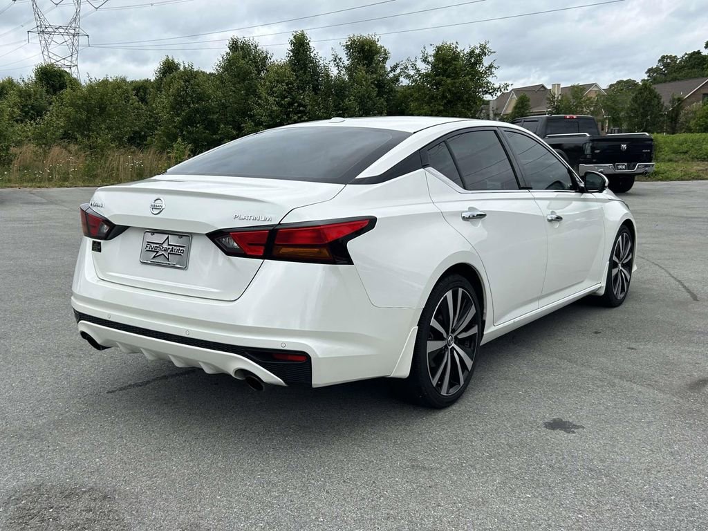 Used 2019 Nissan Altima 2.5 Platinum FWD image 3