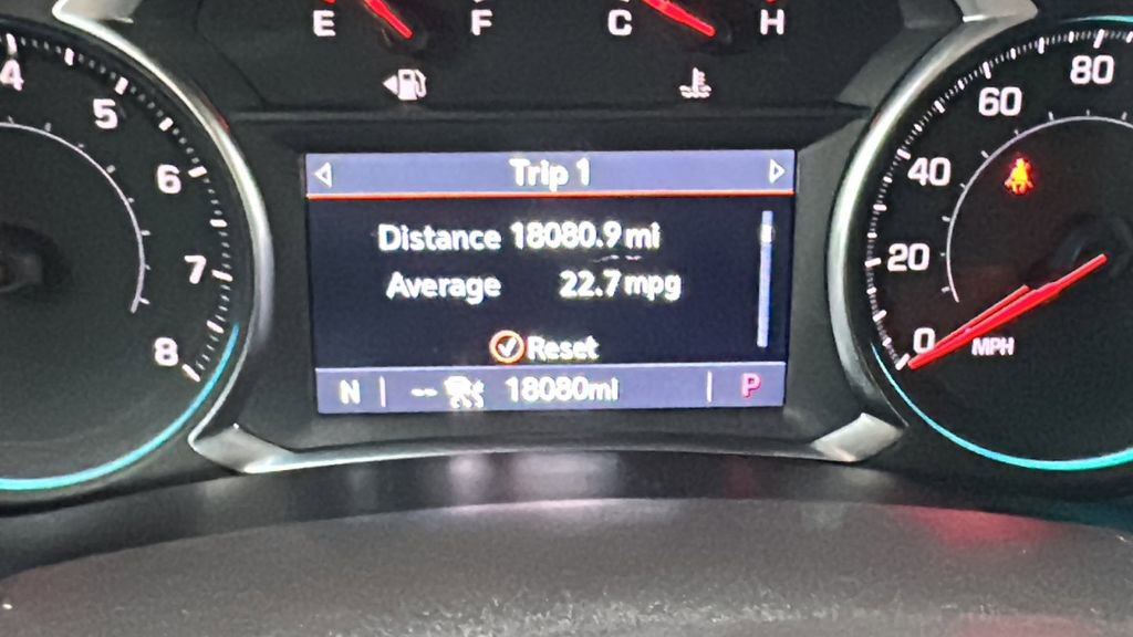 Used 2024 Chevrolet Equinox RS image 25