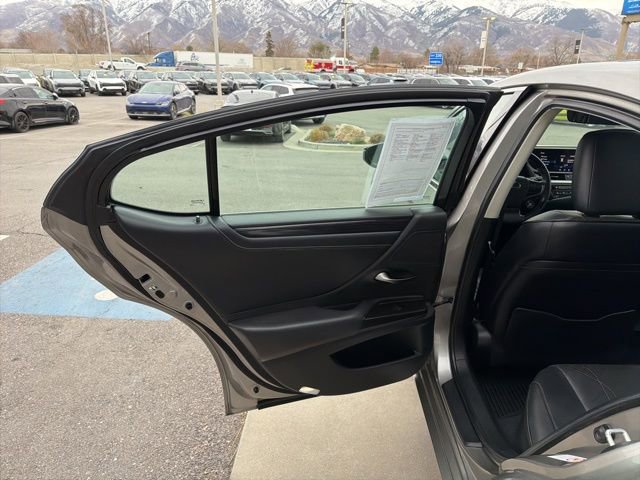 Used 2019 Lexus ES 350 w/ Accessory Package image 22