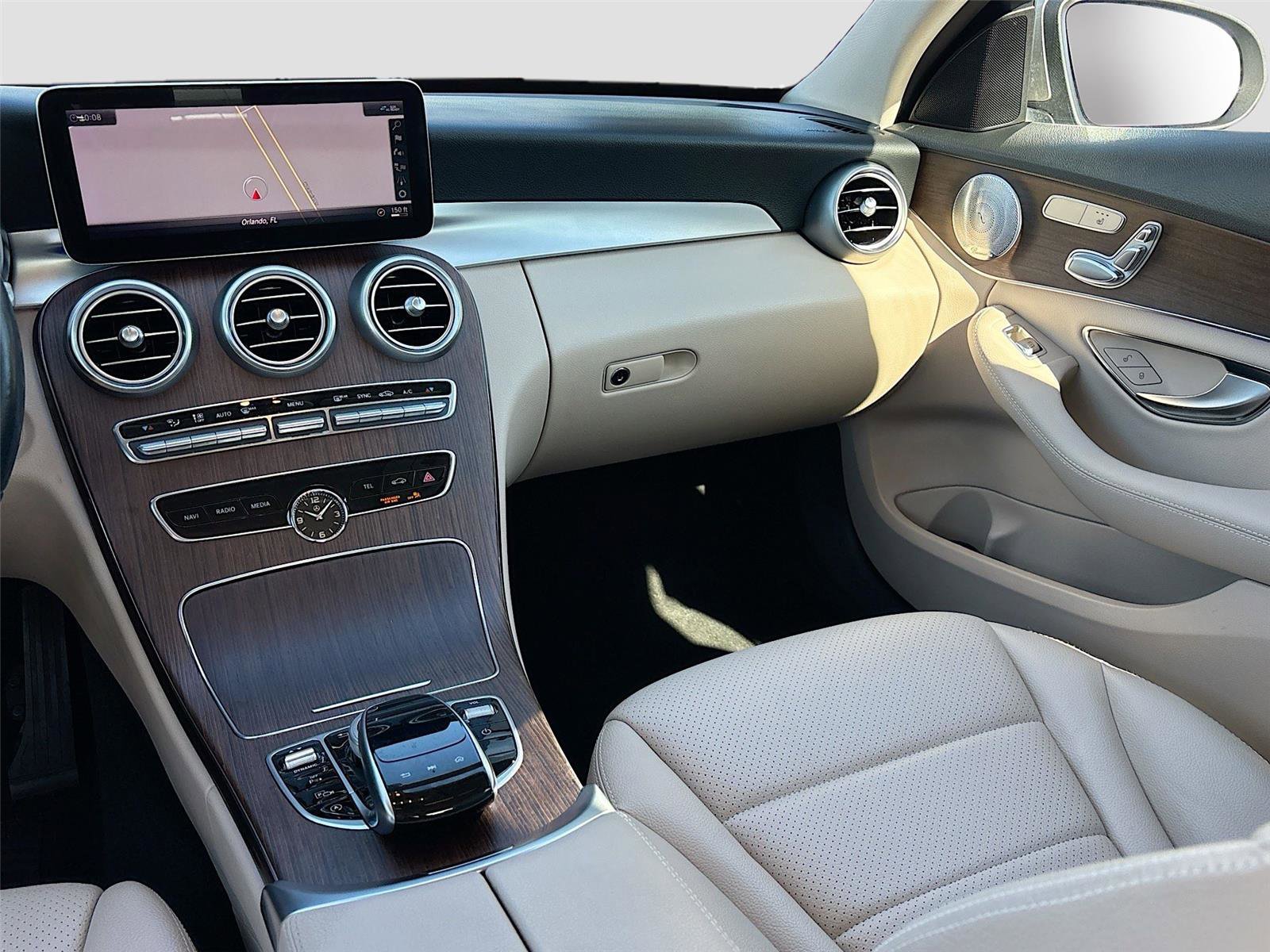 Used 2020 Mercedes-Benz C 300 Sedan image 29