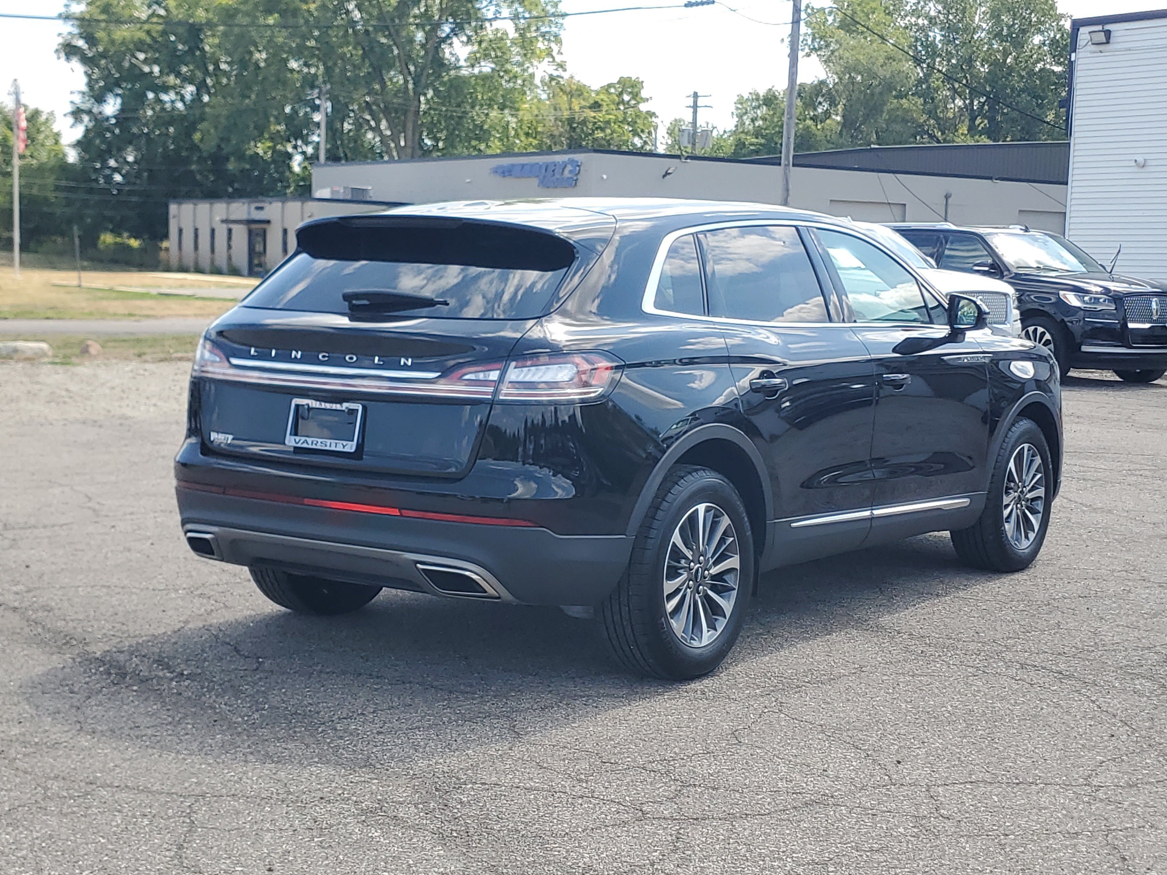 Certified 2023 Lincoln Nautilus AWD w/ Premium Package image 6