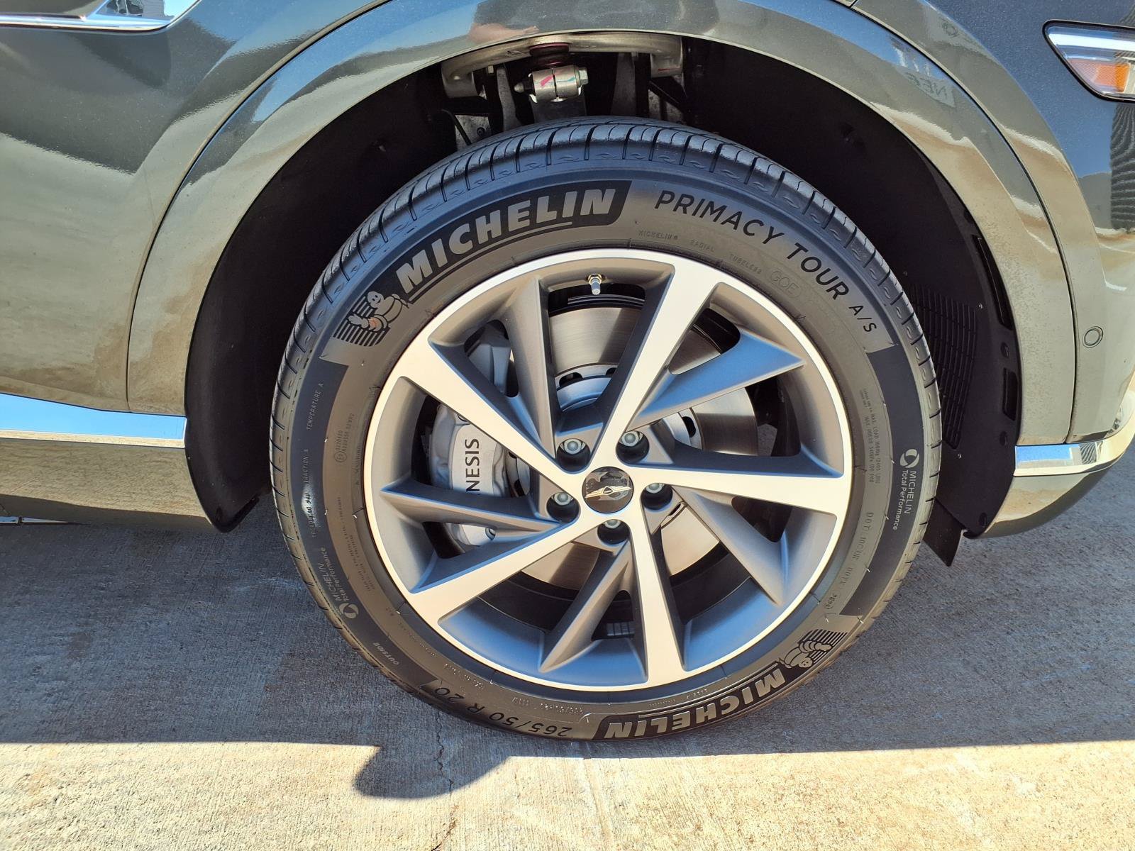 Certified 2026 Genesis GV80 2.5T Advanced AWD/4WD image 9