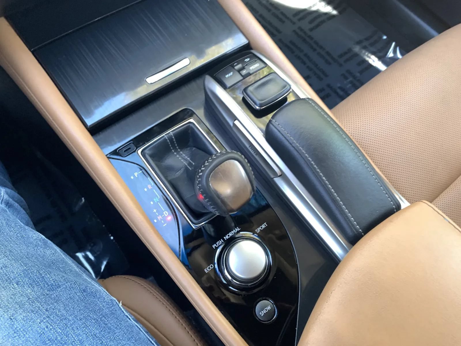 Used 2017 Lexus GS 200t RWD image 18