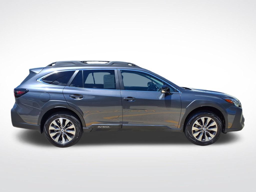 Used 2025 Subaru Outback Limited w/ Popular Package #2 AWD/4WD image 5