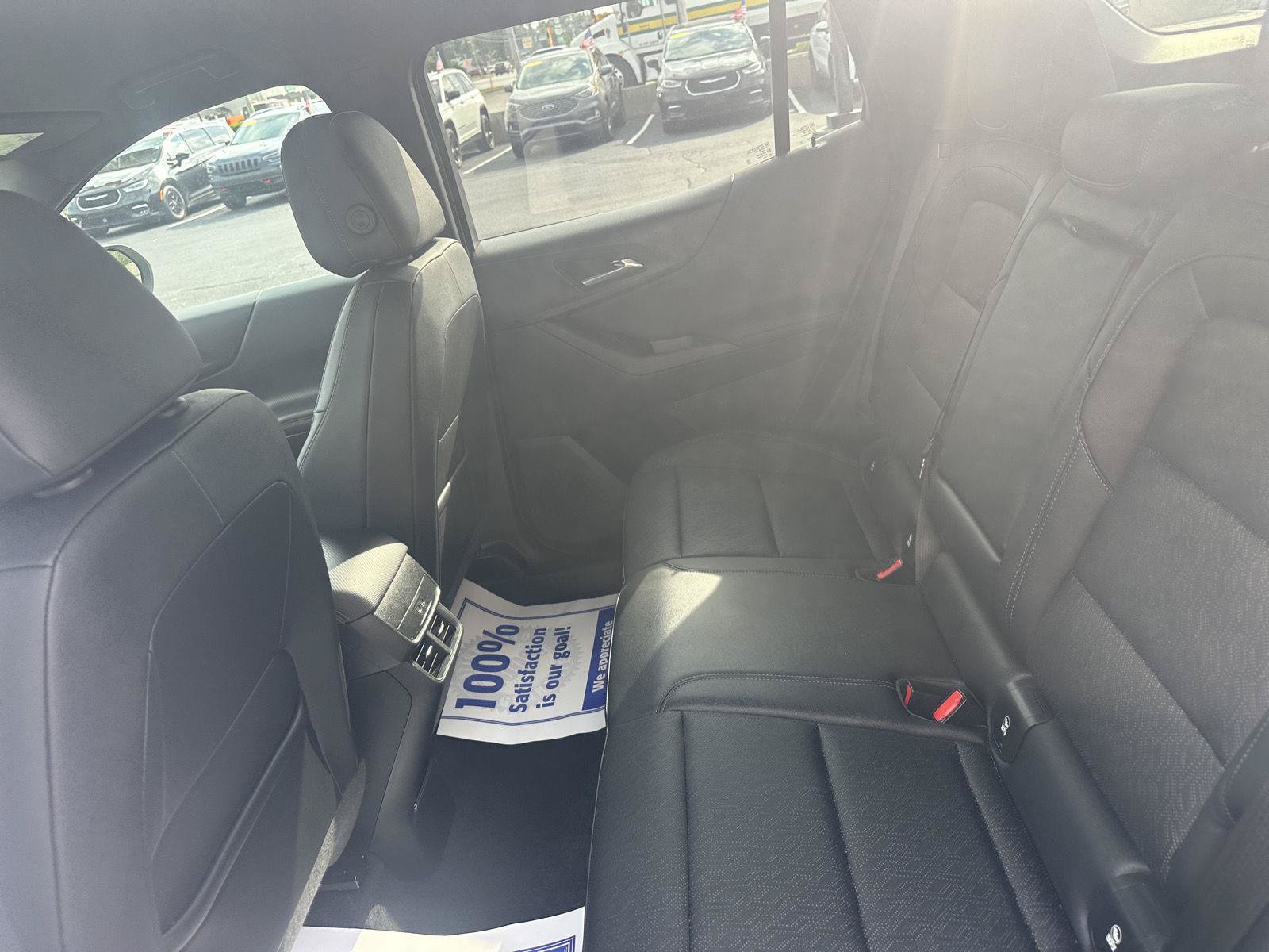 Used 2025 Chevrolet Equinox LT w/ Convenience Package II AWD/4WD image 28