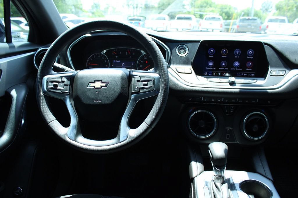 Used 2022 Chevrolet Blazer LT FWD image 12