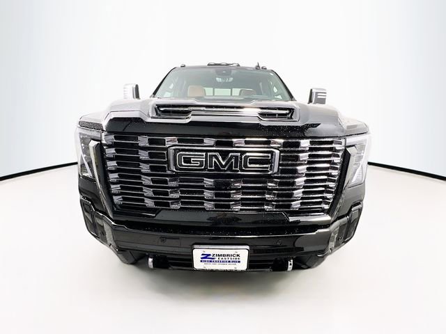 New 2026 GMC Sierra 3500 Denali Ultimate w/ LPO, Black Badging Package image 2