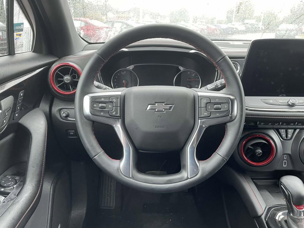 Used 2025 Chevrolet Blazer RS w/ Driver Confidence II Package image 13