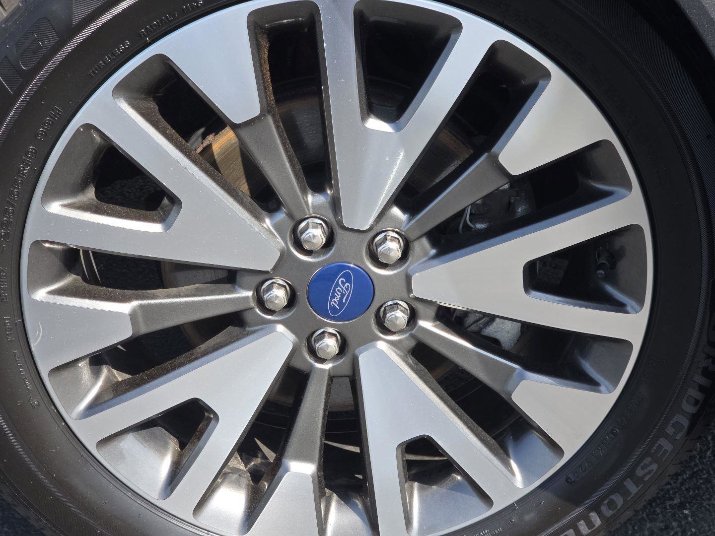 Used 2020 Ford Escape Titanium AWD/4WD image 11