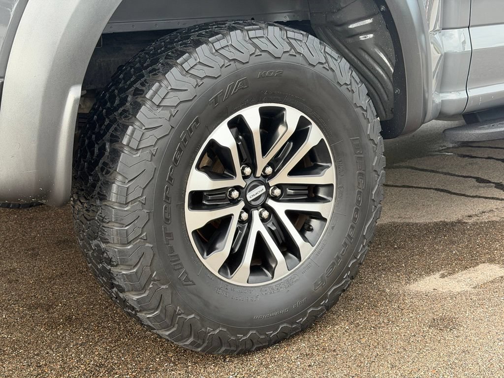 Used 2020 Ford F150 Raptor w/ Equipment Group 802A Luxury AWD/4WD image 25