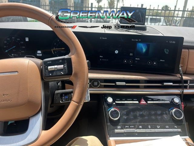 Used 2024 Hyundai Santa Fe Limited image 16