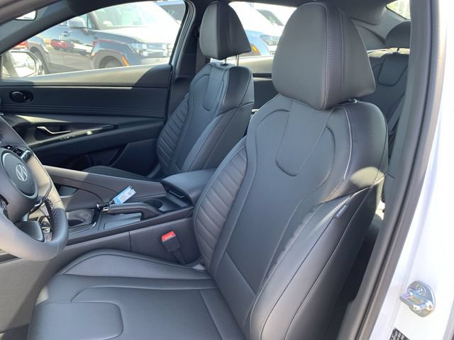 New 2026 Hyundai Elantra SEL Sport FWD image 19