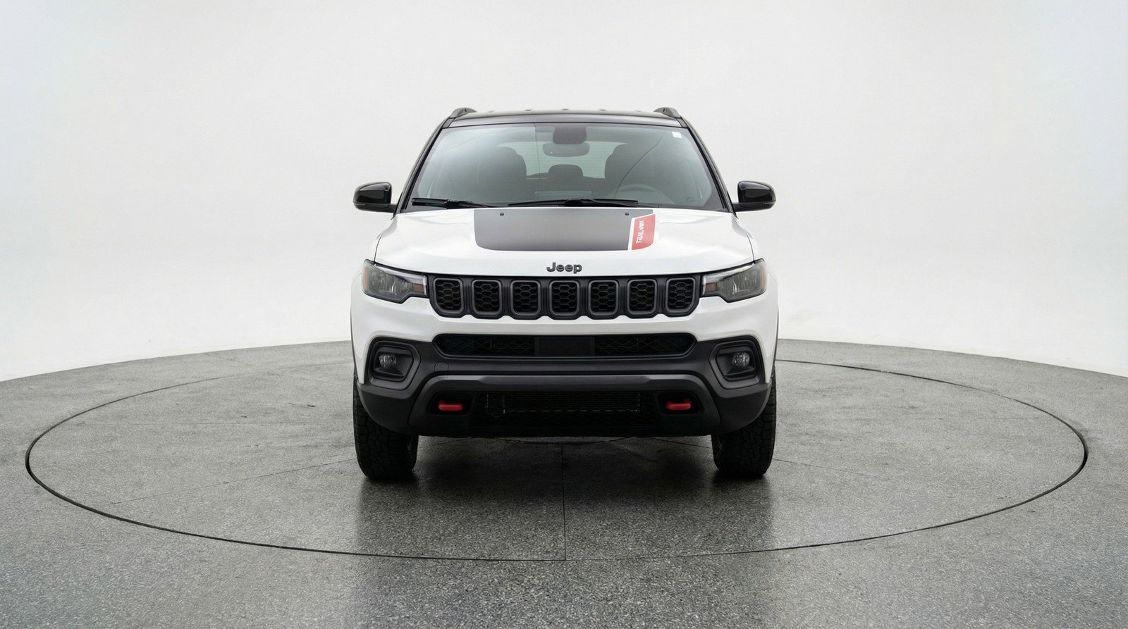 Used 2025 Jeep Compass Trailhawk AWD/4WD image 2