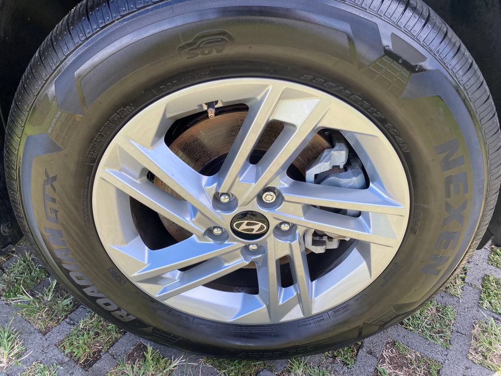 Certified 2025 Hyundai Tucson SE FWD image 27