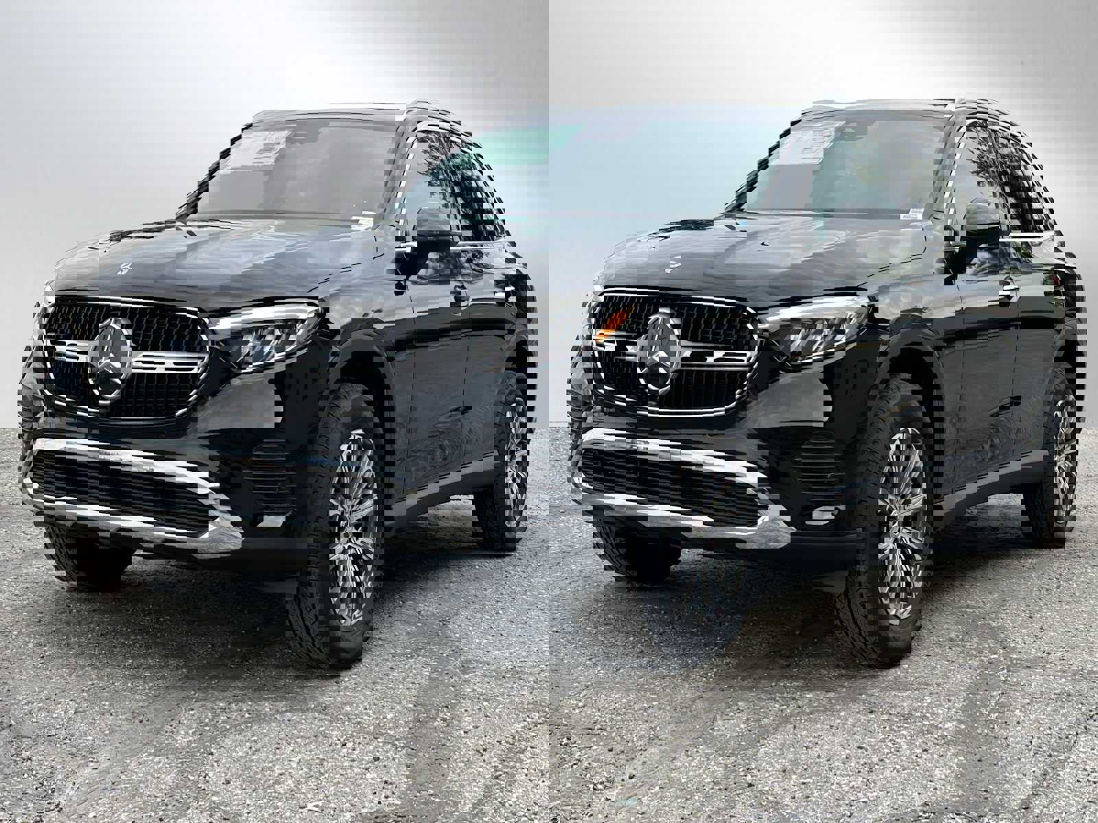 Used 2025 Mercedes-Benz GLC 300 4MATIC image 7