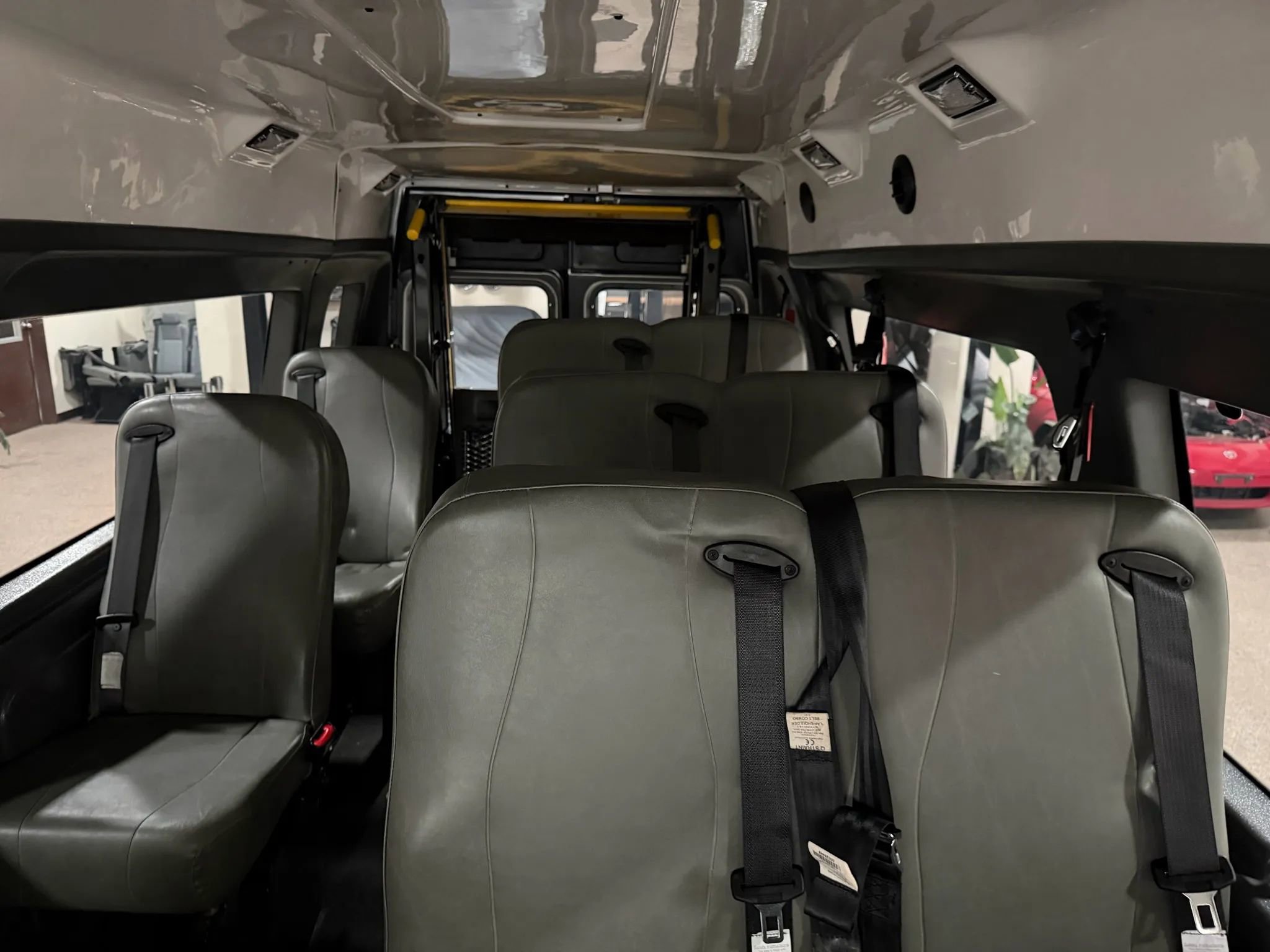 Used 2014 Ford E-250 and Econoline 250 Extended w/ Power Group image 42