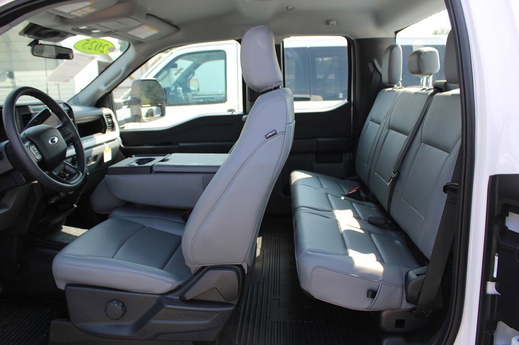 Used 2025 Ford F250 XL image 15