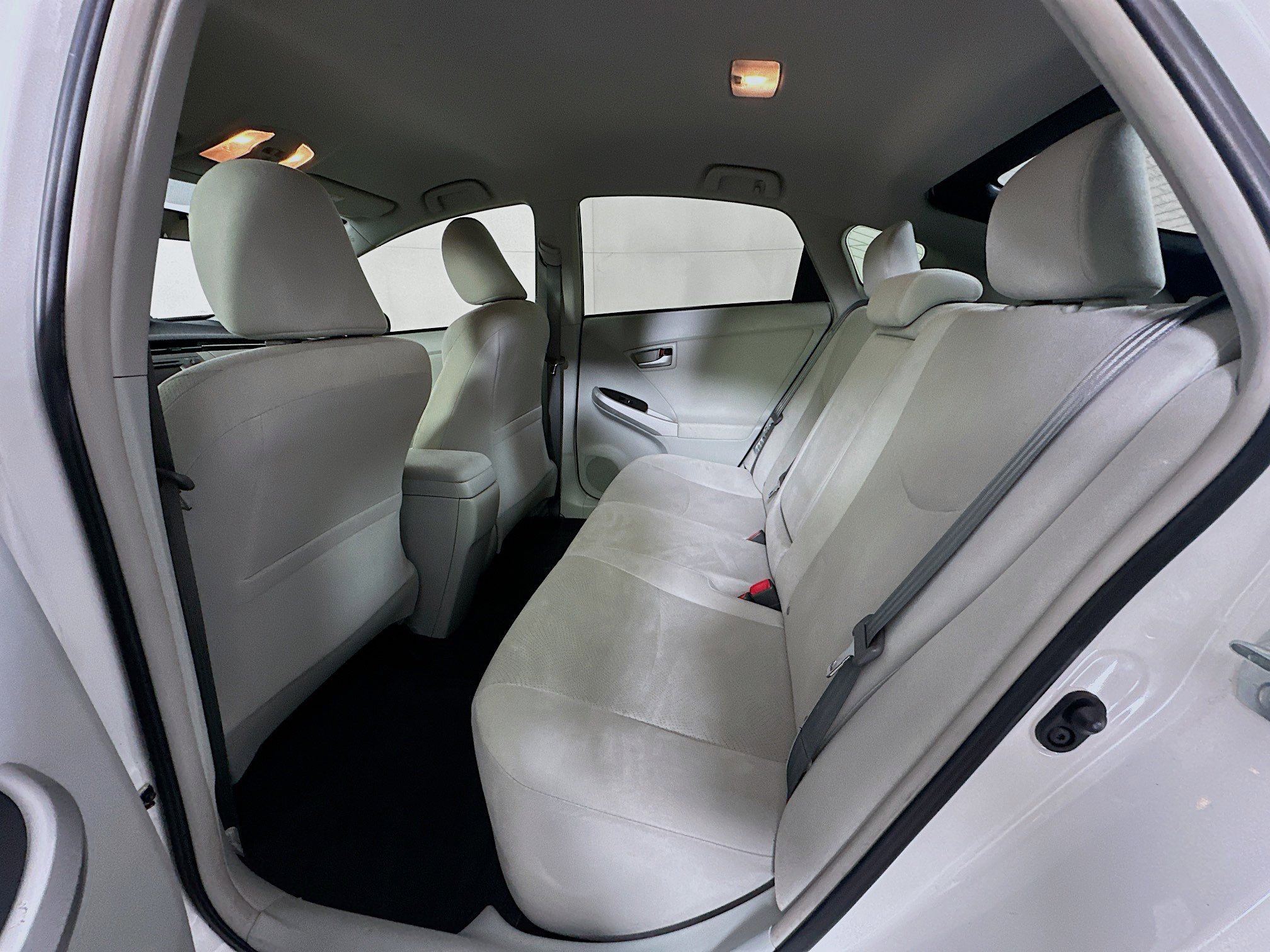 Used 2015 Toyota Prius Two FWD image 26