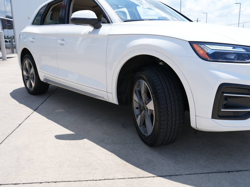 Used 2023 Audi Q5 2.0T Premium Plus w/ Premium Plus Package AWD/4WD image 11