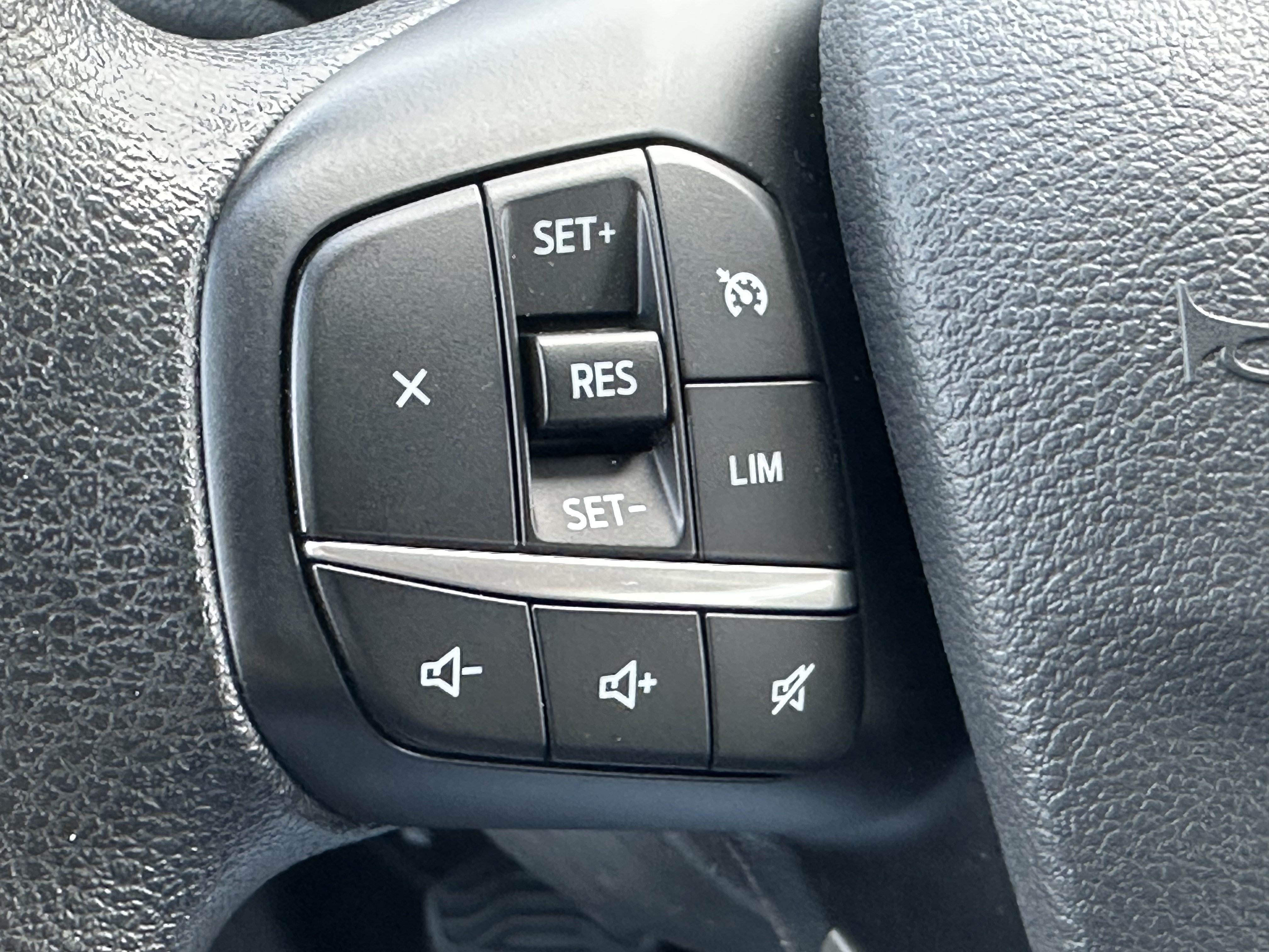 Used 2023 Ford Transit 350 XL AWD/4WD image 23