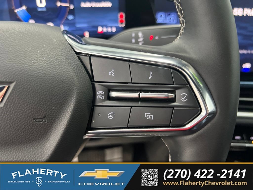 Used 2024 Chevrolet Equinox EV LT FWD image 24