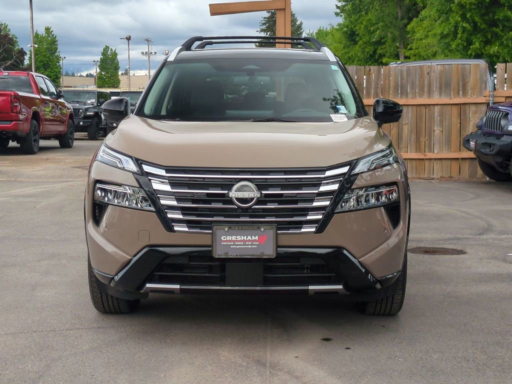 Used 2025 Nissan Rogue Platinum w/ Platinum Premium Package AWD/4WD image 4