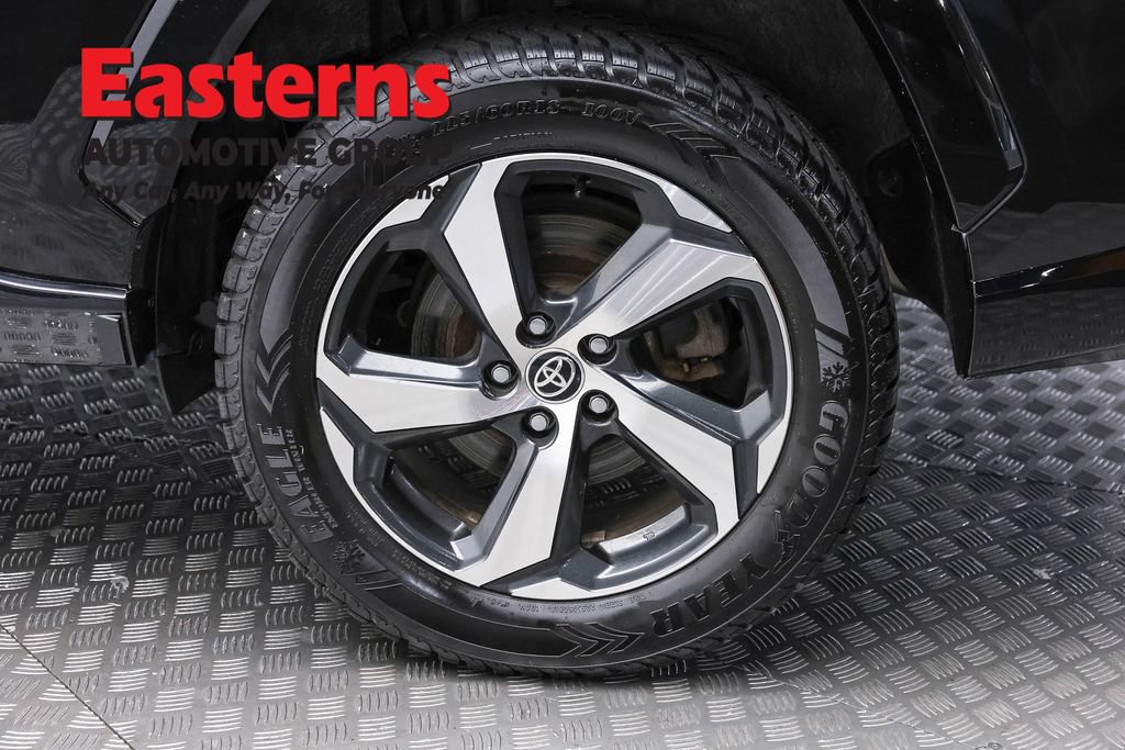 Used 2022 Toyota RAV4 SE AWD/4WD image 8