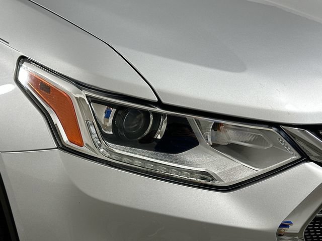 Used 2020 Chevrolet Traverse LT FWD image 25