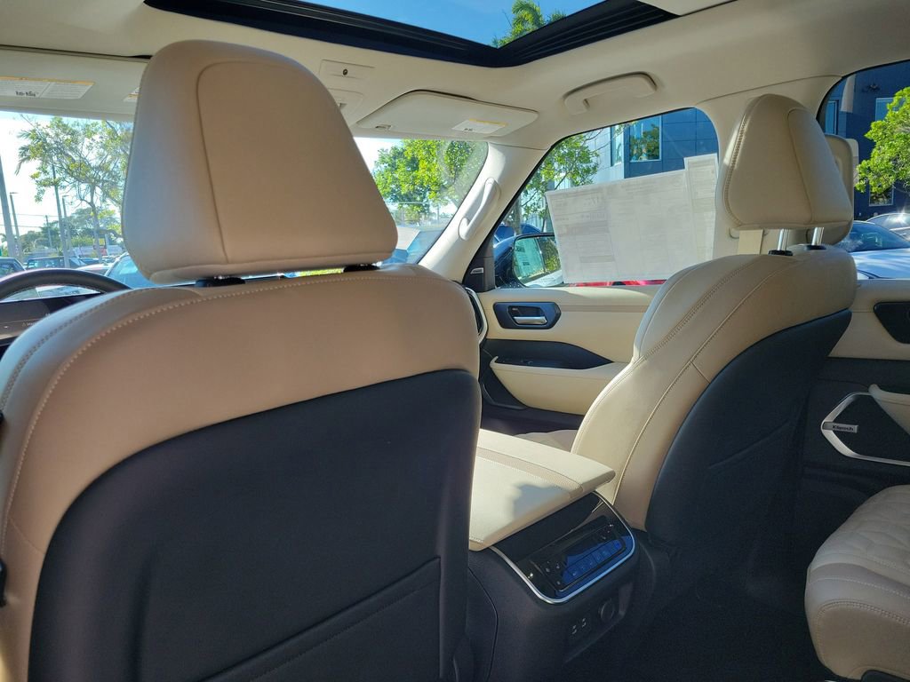 New 2026 Nissan Armada Platinum Reserve image 15